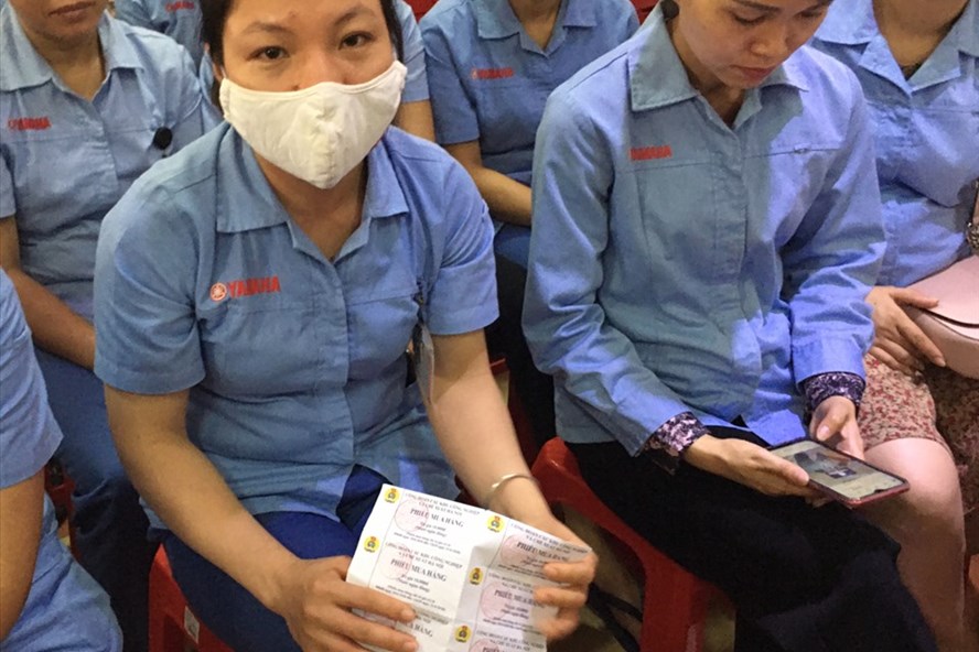 TỔNG LIÊN ĐOÀN LAO ĐỘNG VIỆT NAM: CHI HỖ TRỢ ĐOÀN VIÊN, NGƯỜI LAO ĐỘNG BỊ ẢNH HƯỞNG COVID-19, THIÊN TAI TỔNG LIÊN ĐOÀN LAO ĐỘNG VIỆT NAM: CHI HỖ TRỢ ĐOÀN VIÊN, NGƯỜI LAO ĐỘNG BỊ ẢNH HƯỞNG COVID-19, THIÊN TAI