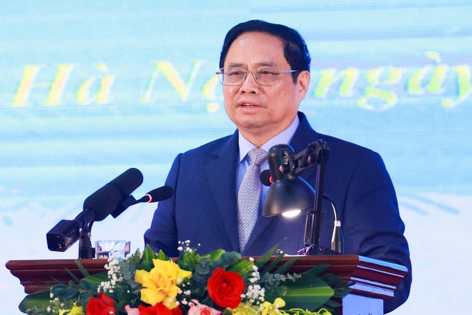 THỦ TƯỚNG PHẠM MINH CHÍNH: TẬP TRUNG ĐẢM BẢO VIỆC LÀM, ĐỜI SỐNG VẬT CHẤT, TINH THẦN NLĐ
