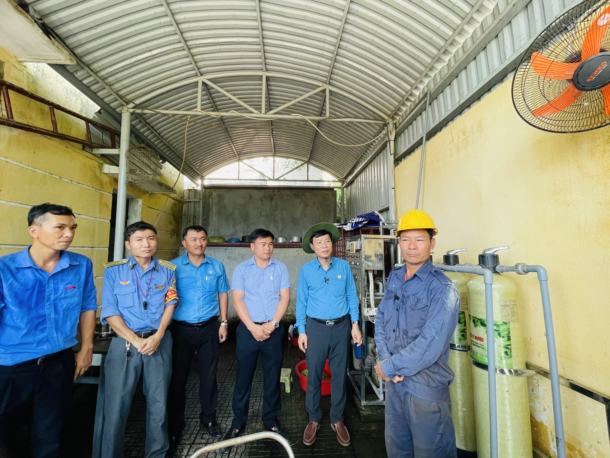 CÔNG ĐOÀN ĐƯỜNG SẮT VIỆT NAM THĂM HỎI CÔNG NHÂN KHU VỰC ĐÈO HẢI VÂN CÔNG ĐOÀN ĐƯỜNG SẮT VIỆT NAM THĂM HỎI CÔNG NHÂN KHU VỰC ĐÈO HẢI VÂN