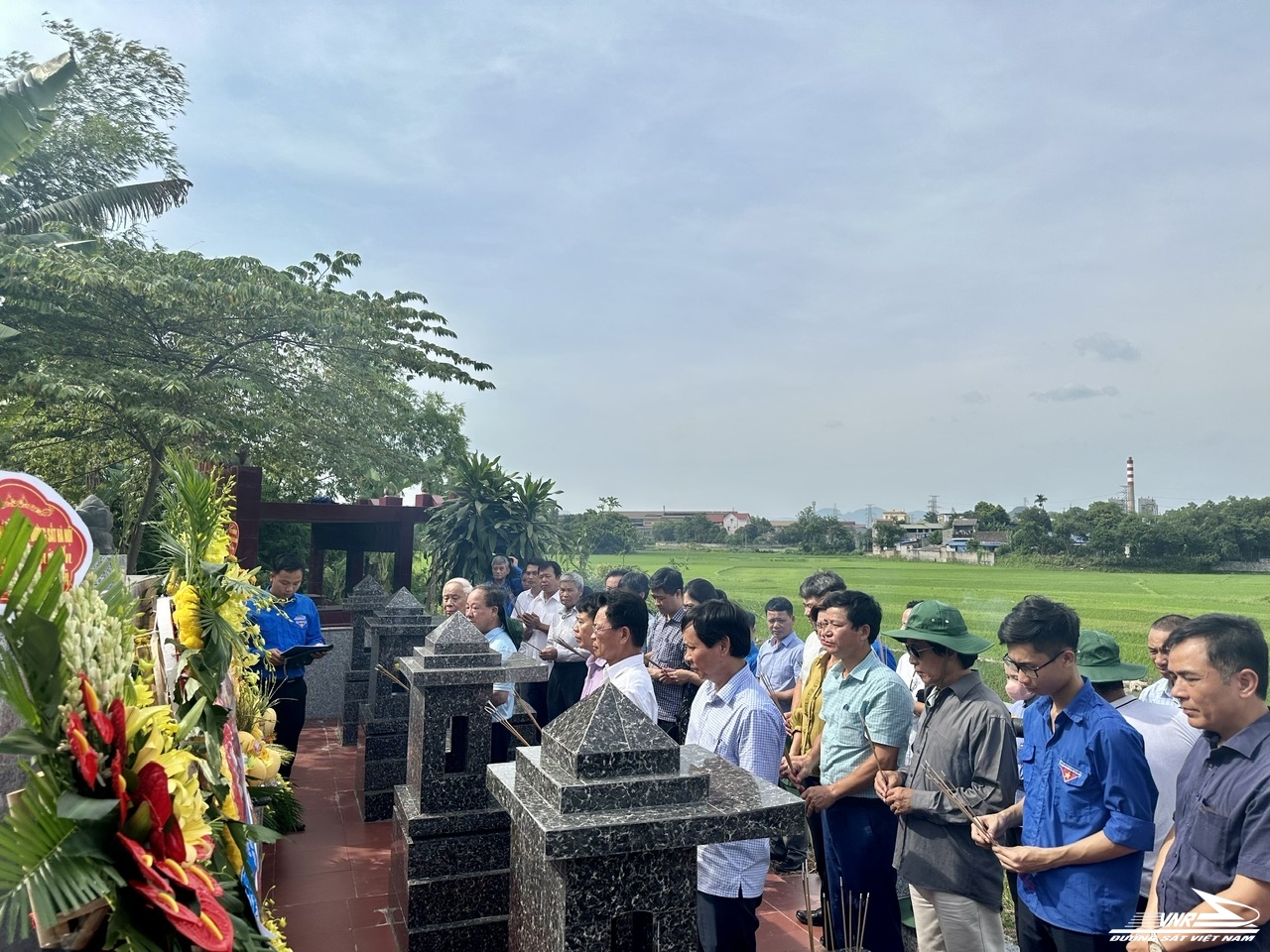 TỔNG CÔNG TY ĐSVN TỔ CHỨC CÁC HOẠT ĐỘNG TRI ÂN KỶ NIỆM 76 NĂM NGÀY THƯƠNG BINH, LIỆT SỸ TỔNG CÔNG TY ĐSVN TỔ CHỨC CÁC HOẠT ĐỘNG TRI ÂN KỶ NIỆM 76 NĂM NGÀY THƯƠNG BINH, LIỆT SỸ